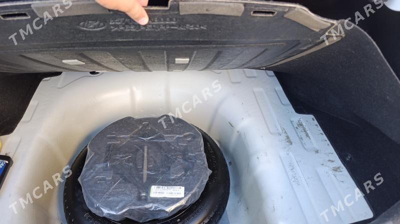 Hyundai Elantra 2021 - 255 000 TMT - Aşgabat - img 4