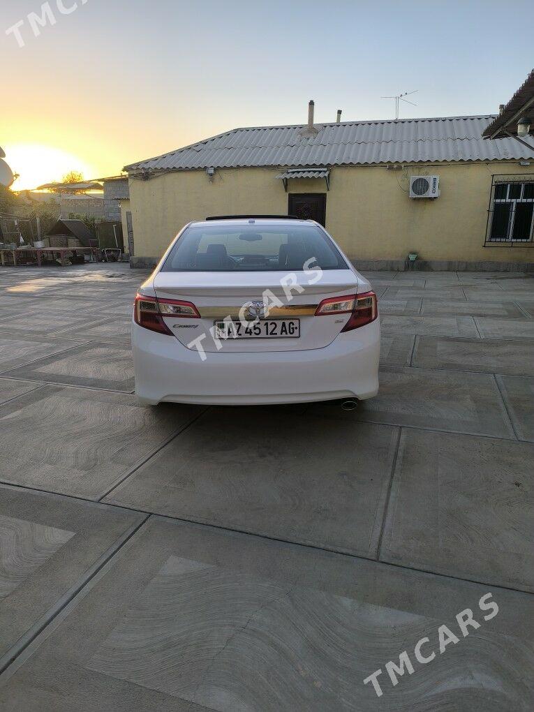 Toyota Camry 2012 - 218 000 TMT - Бузмеин - img 4
