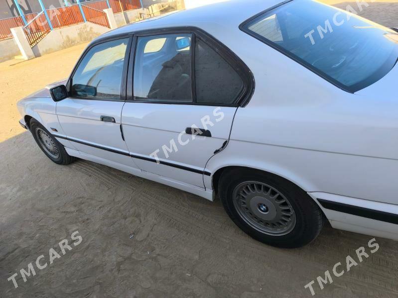 BMW 525 1995 - 48 000 TMT - Эсенгулы - img 7