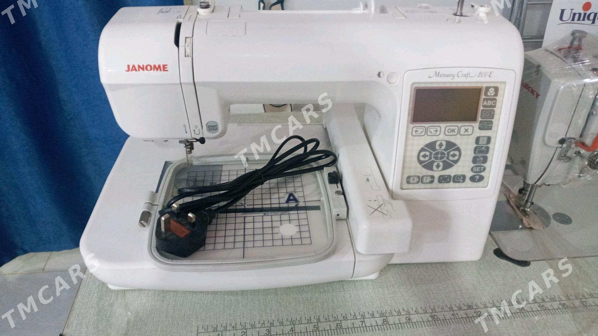 janome 200 E - Mary - img 4