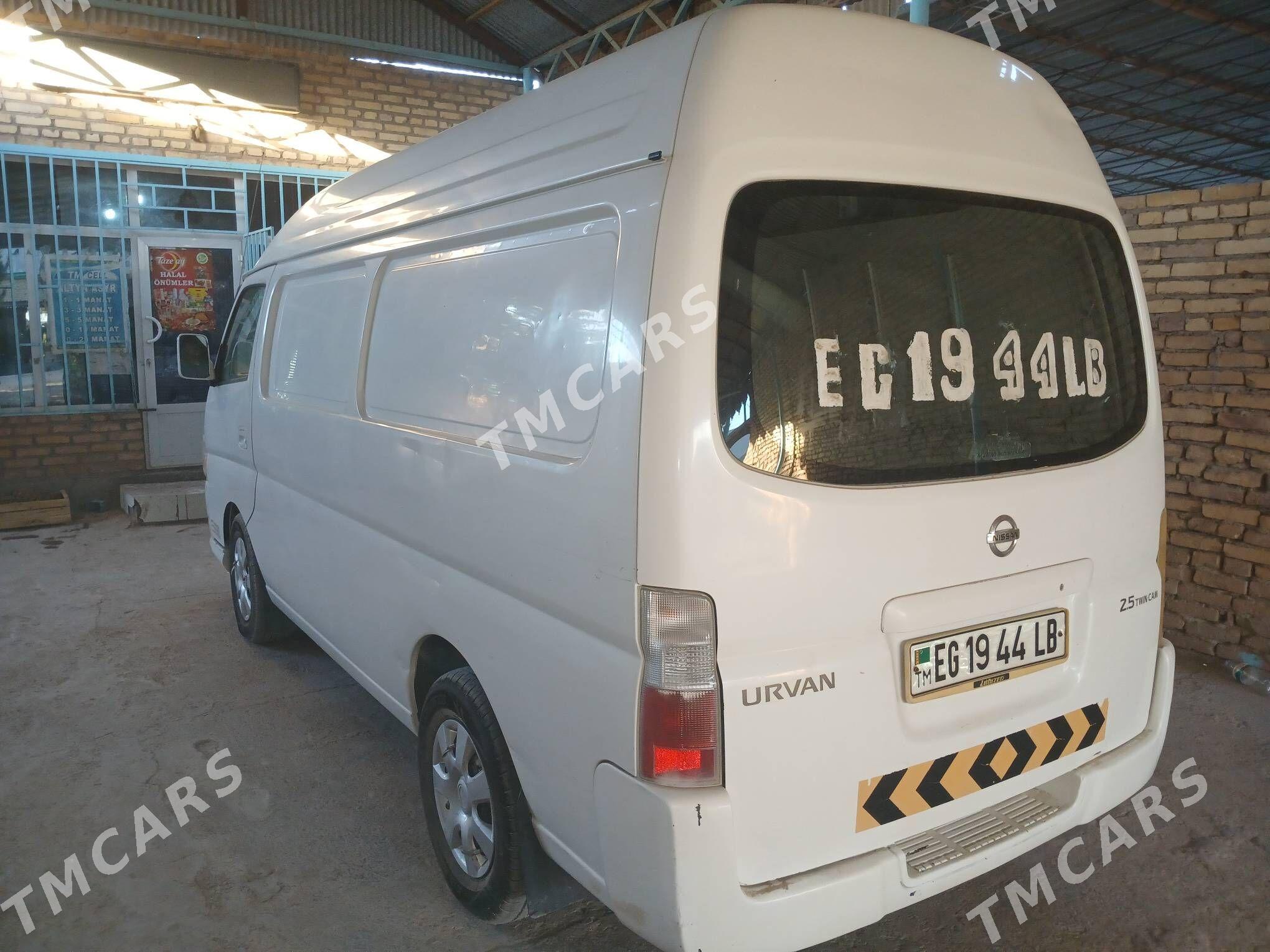 Nissan Urvan 2011 - 210 000 TMT - Garabekewül - img 2