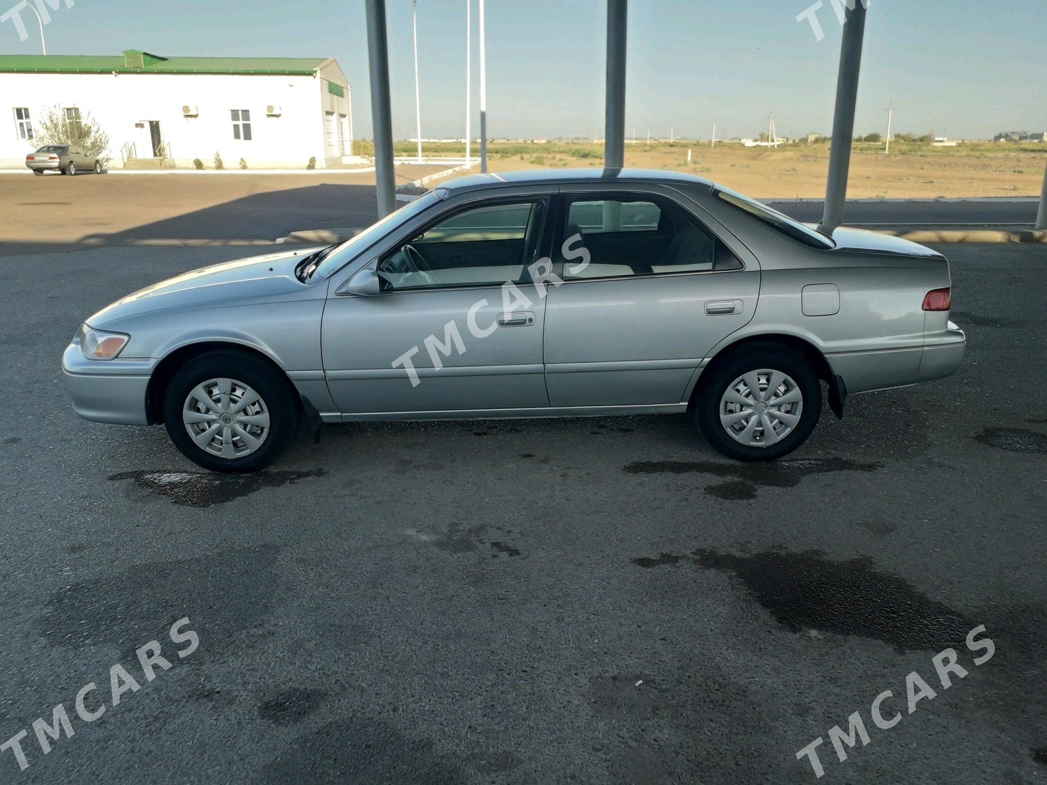 Toyota Camry 2000 - 145 000 TMT - Boldumsaz - img 4