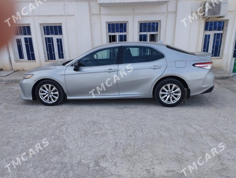 Toyota Camry 2019 - 300 000 TMT - Балканабат - img 3