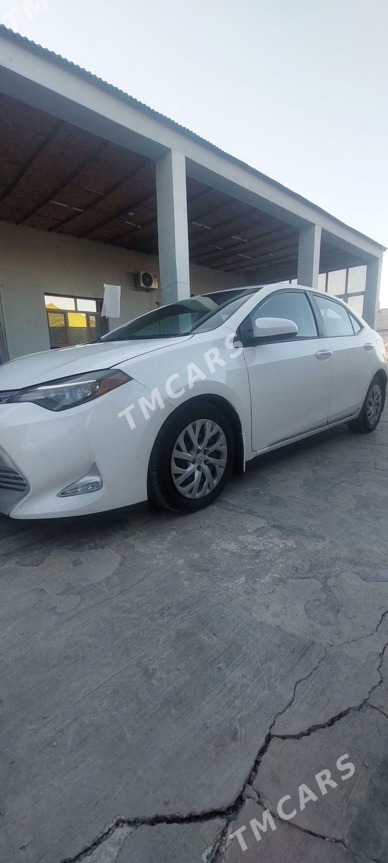 Toyota Corolla 2017 - 180 000 TMT - Aşgabat - img 2