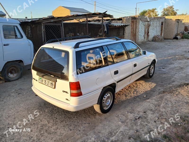 Opel Astra 1993 - 36 000 TMT - Байрамали - img 5