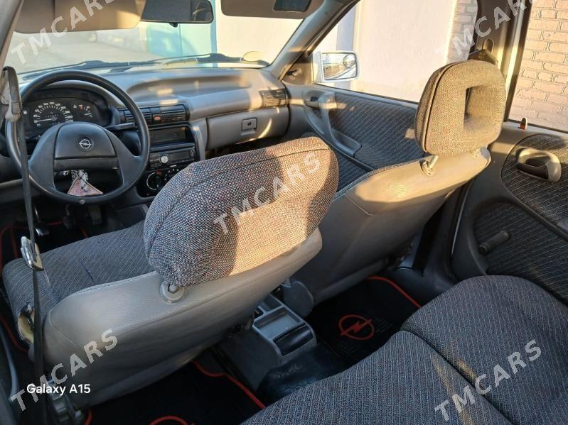 Opel Astra 1993 - 36 000 TMT - Байрамали - img 7