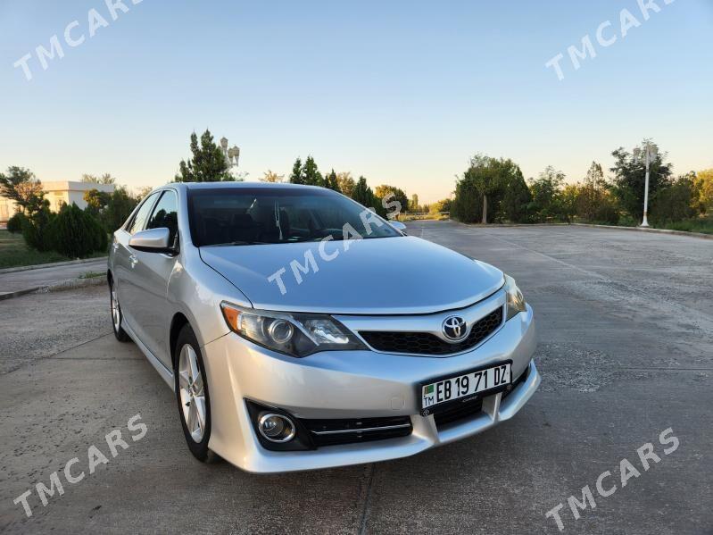 Toyota Camry 2012 - 240 000 TMT - Дашогуз - img 2