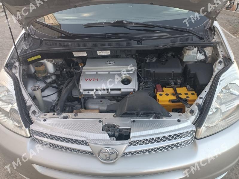Toyota Sienna 2004 - 220 000 TMT - Туркменбаши - img 5