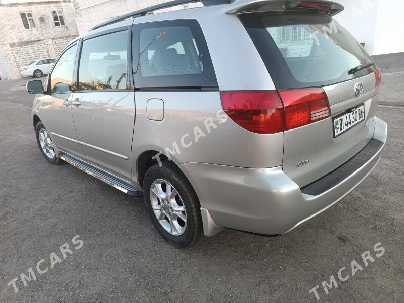Toyota Sienna 2004 - 220 000 TMT - Туркменбаши - img 4