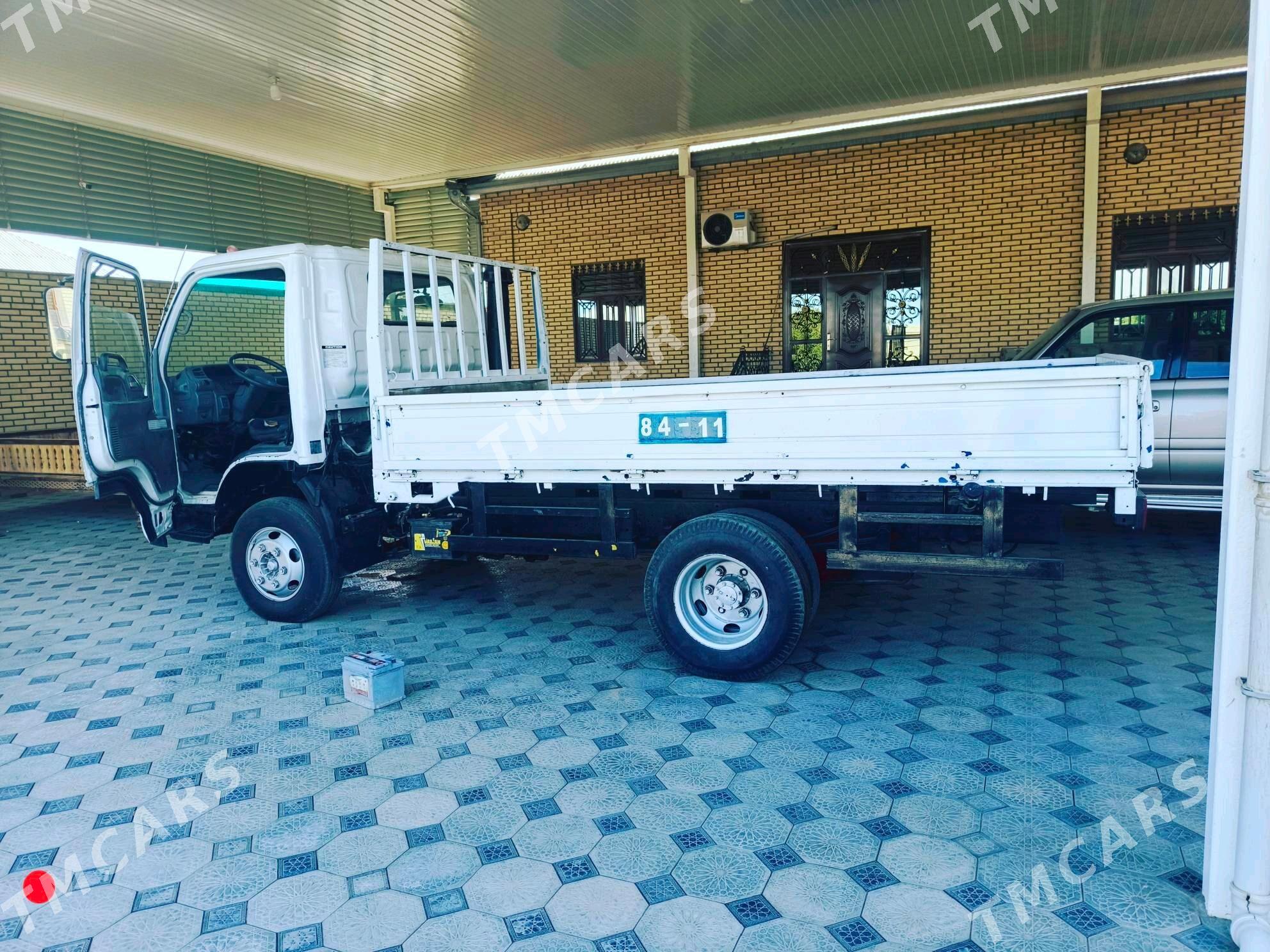 Isuzu Elf 2005 - 300 000 TMT - Türkmenabat - img 3