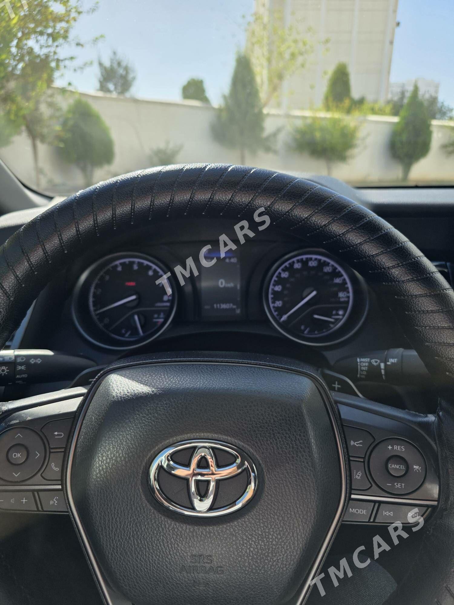 Toyota Camry 2022 - 338 000 TMT - Ашхабад - img 4