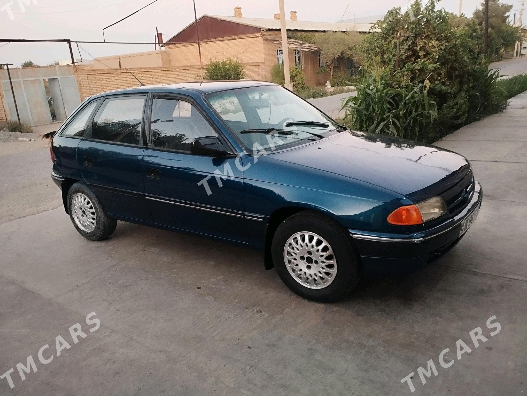 Opel Astra 1991 - 30 000 TMT - Çärjew - img 4