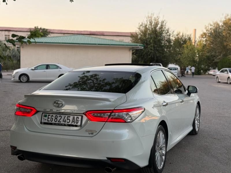 Toyota Camry 2019 - 385 000 TMT - Aşgabat - img 2