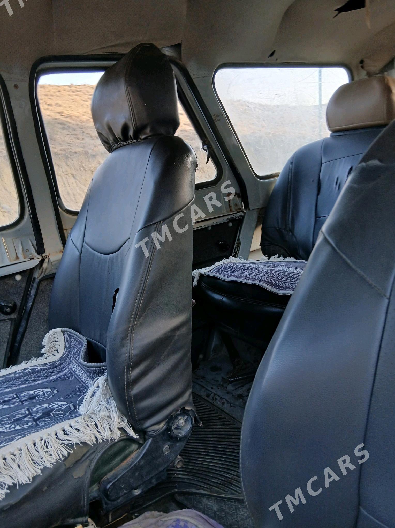 UAZ 469 1998 - 65 000 TMT - Magtymguly - img 3
