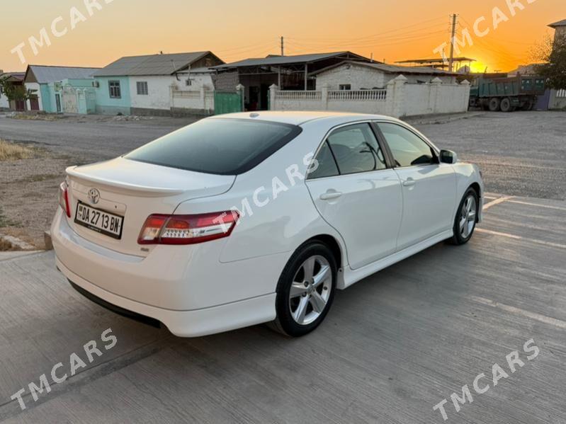 Toyota Camry 2011 - 209 000 TMT - Балканабат - img 2