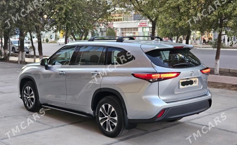 Toyota Highlander 2021 - 520 000 TMT - Мары - img 4