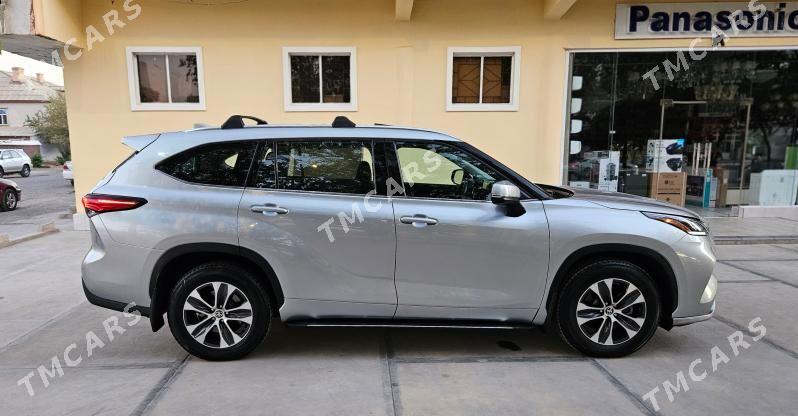 Toyota Highlander 2021 - 520 000 TMT - Мары - img 7