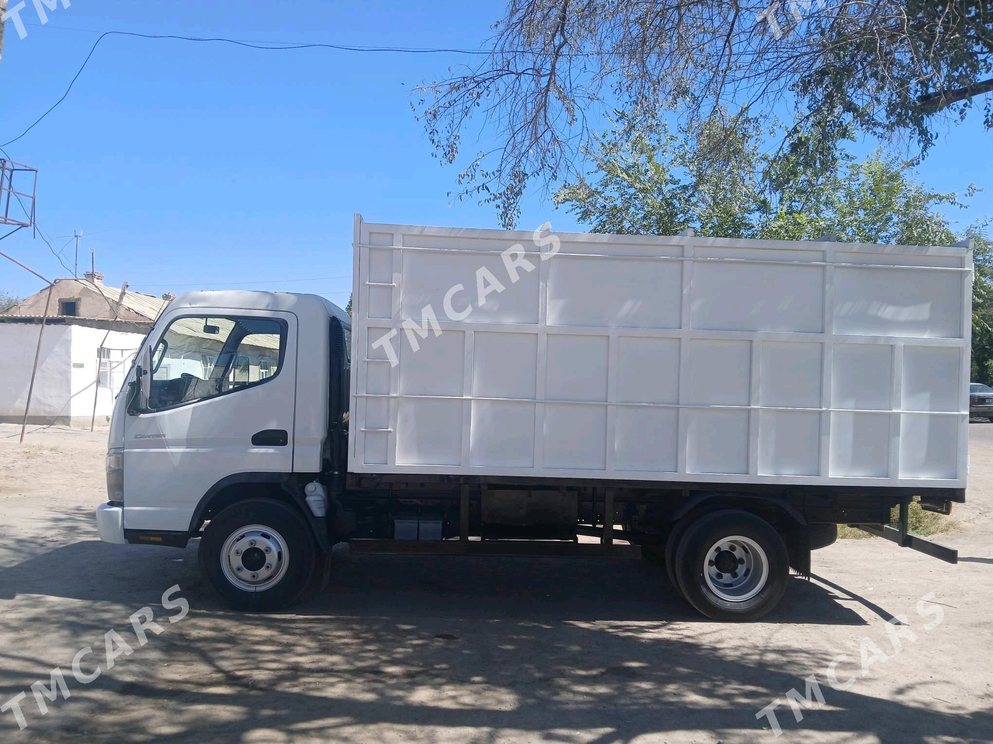Mitsubishi Canter 2015 - 450 000 TMT - Gubadag - img 6