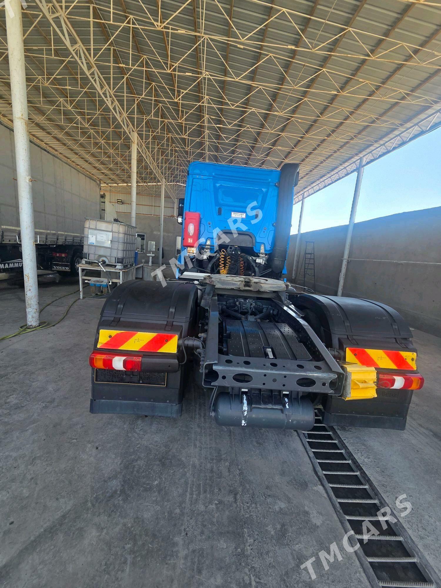 Mercedes-Benz ACTROS 3331 2020 - 720 000 TMT - Kerki - img 3
