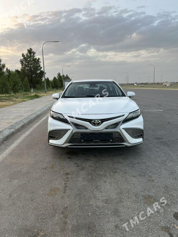Toyota Camry 2022 - 295 000 TMT - Ашхабад - img 2
