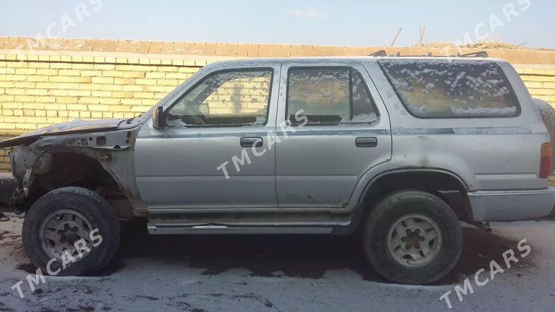 Toyota 4Runner 1991 - 32 000 TMT - Гороглы (Тагта) - img 3