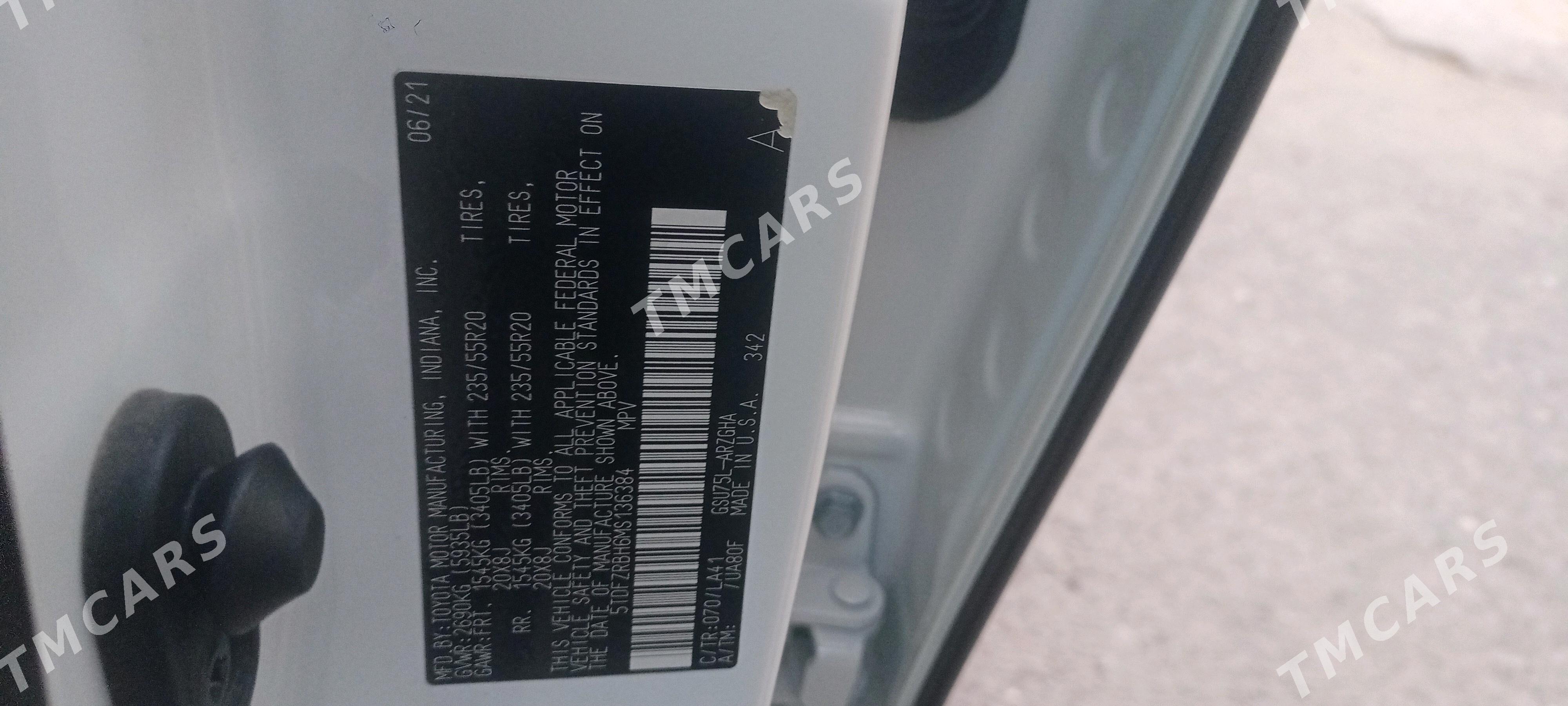 Toyota Highlander 2022 - 750 000 TMT - Aşgabat - img 5