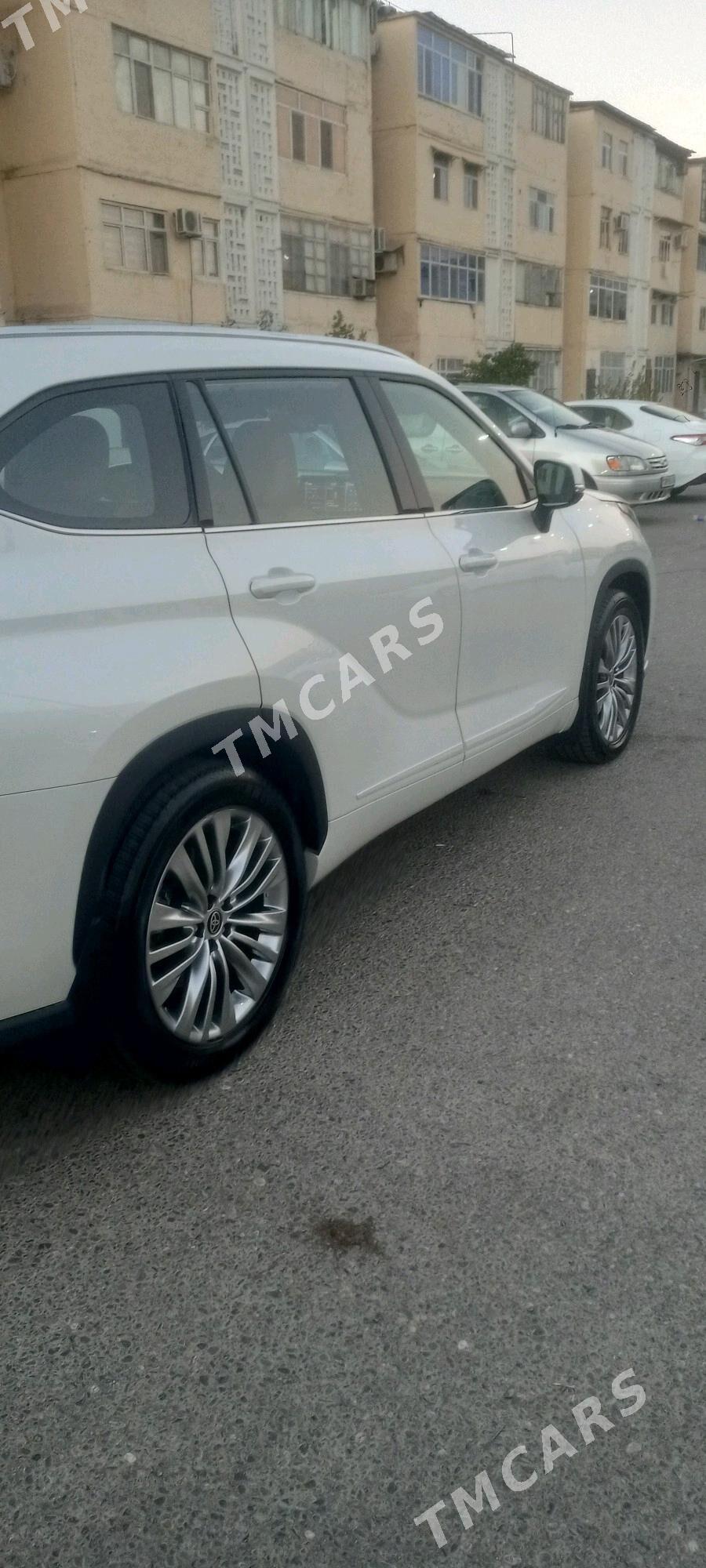 Toyota Highlander 2022 - 750 000 TMT - Aşgabat - img 2