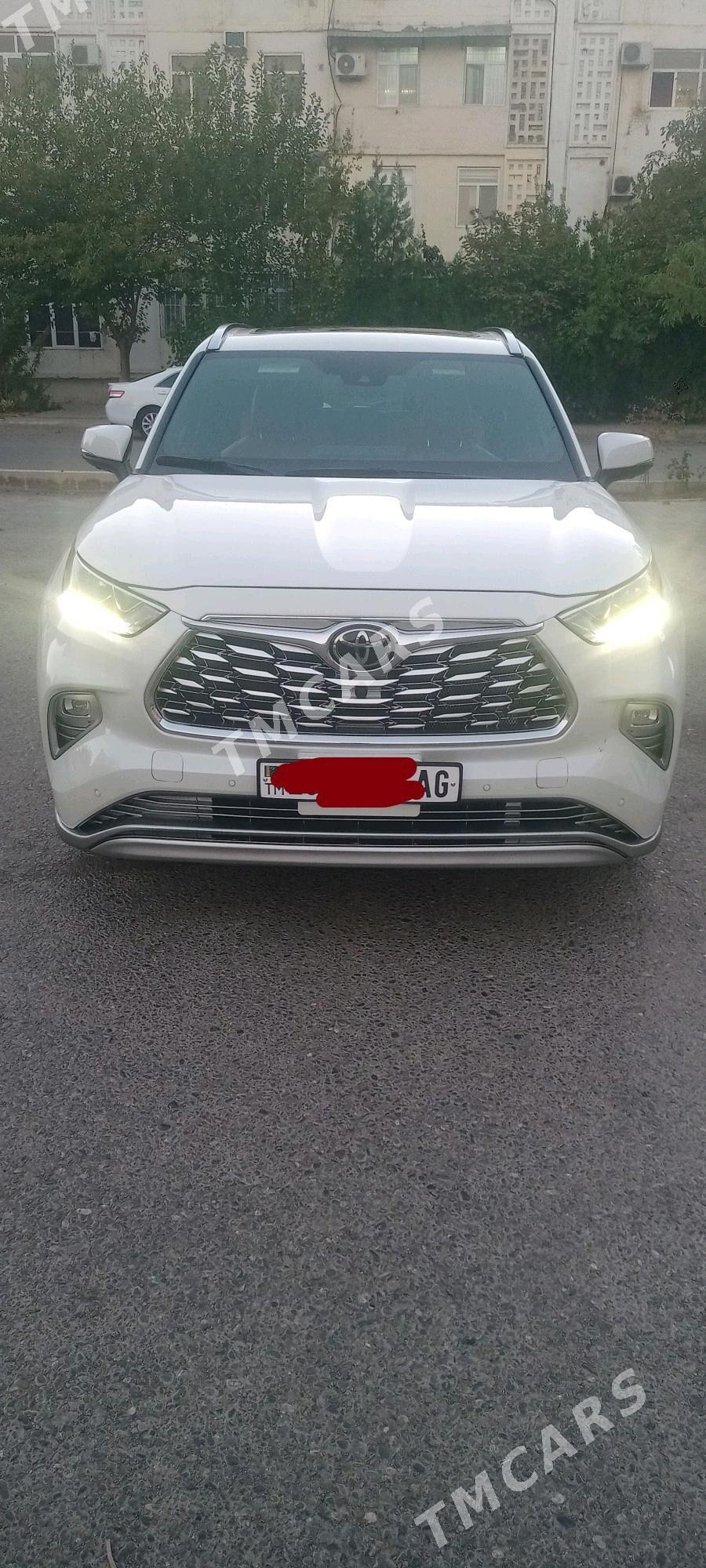 Toyota Highlander 2022 - 750 000 TMT - Aşgabat - img 7