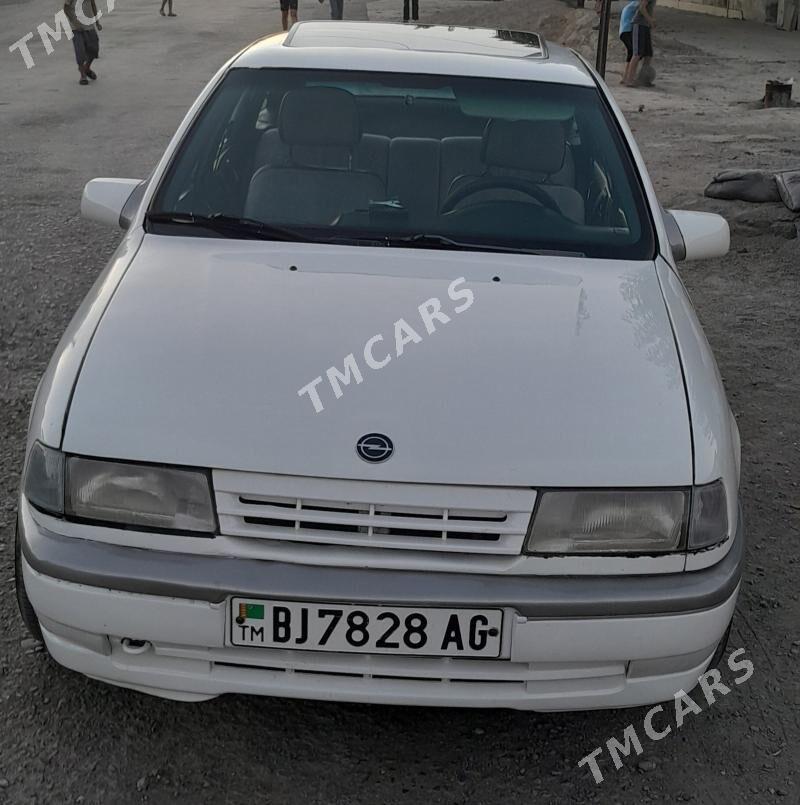Opel Vectra 1991 - 38 000 TMT - Hitrowka - img 4