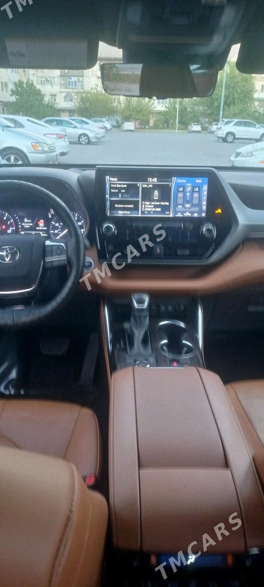 Toyota Highlander 2022 - 750 000 TMT - Aşgabat - img 3
