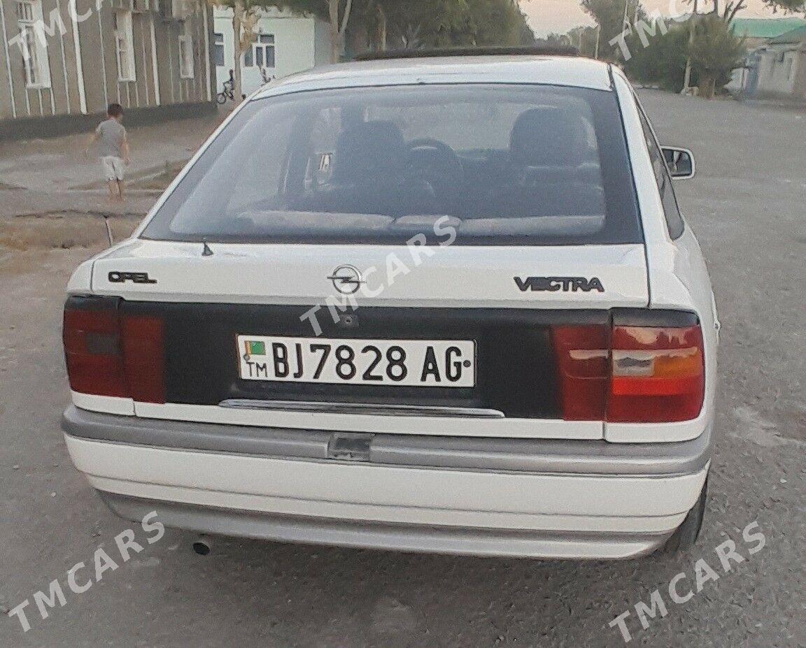 Opel Vectra 1991 - 38 000 TMT - Hitrowka - img 2