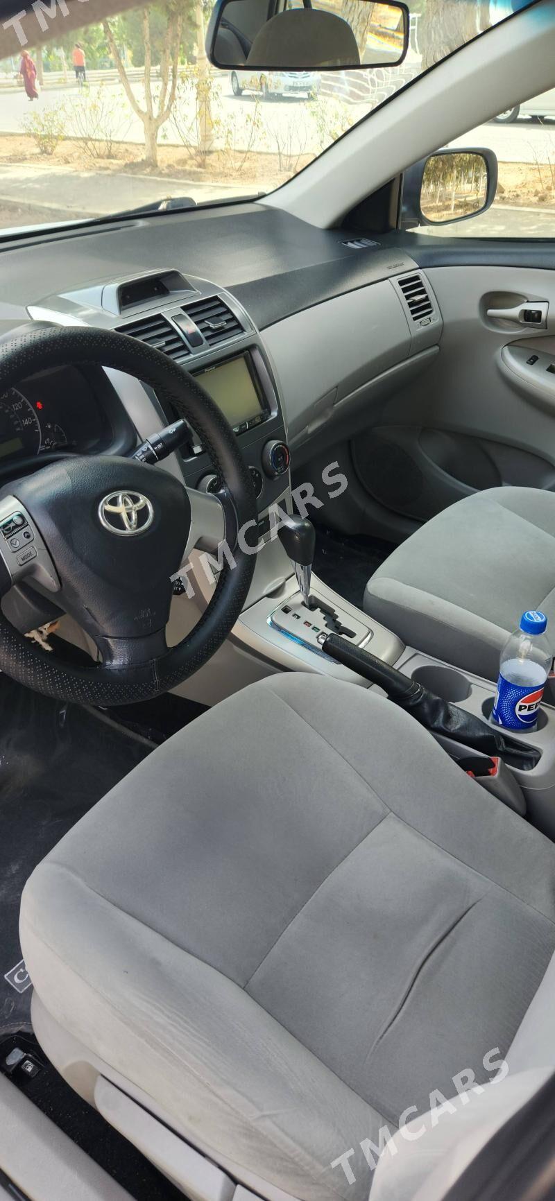 Toyota Corolla 2013 - 165 000 TMT - Бузмеин - img 3