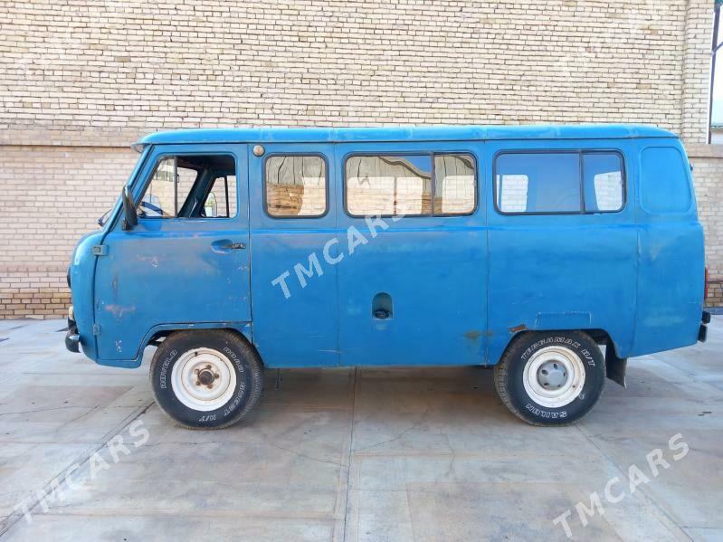 UAZ 2206 2000 - 45 000 TMT - Kerki - img 4