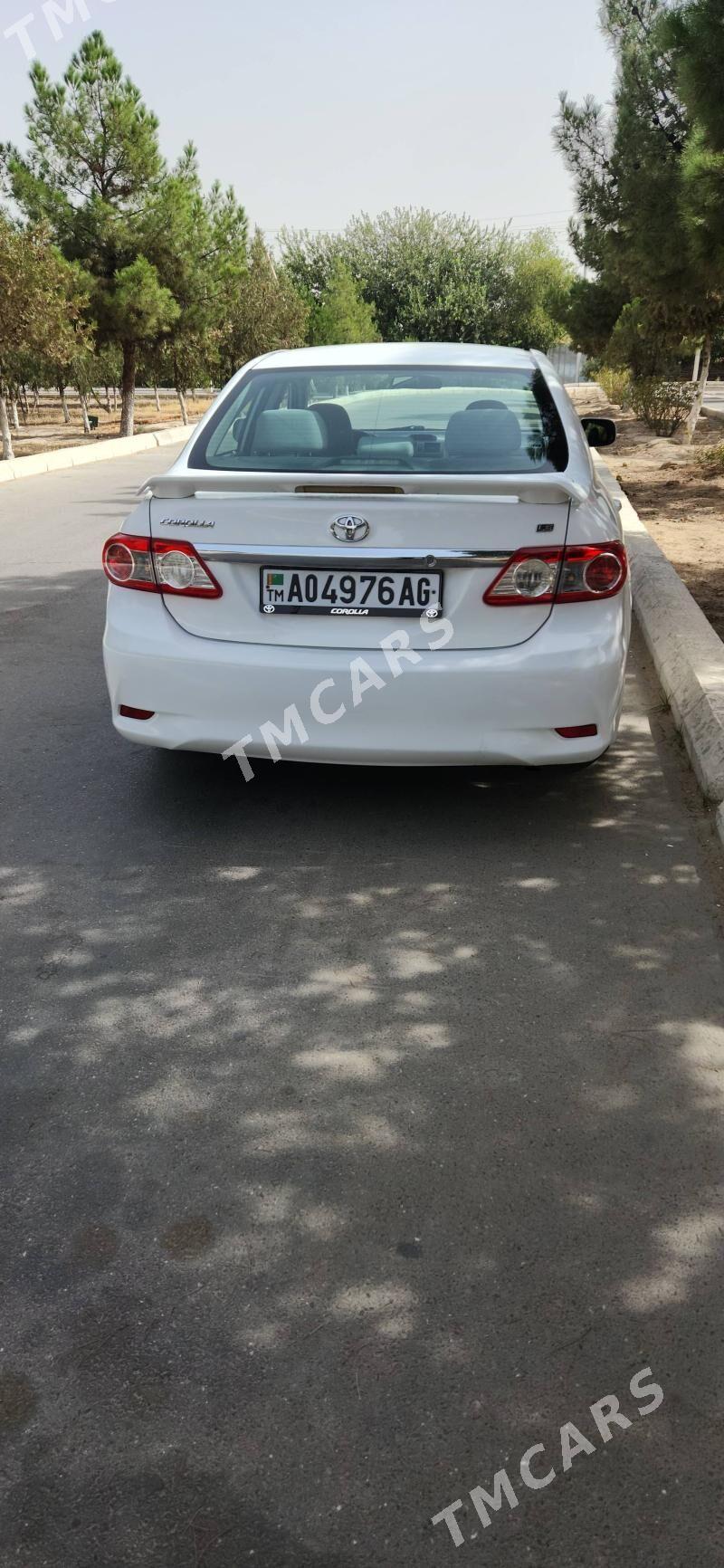 Toyota Corolla 2013 - 165 000 TMT - Бузмеин - img 7