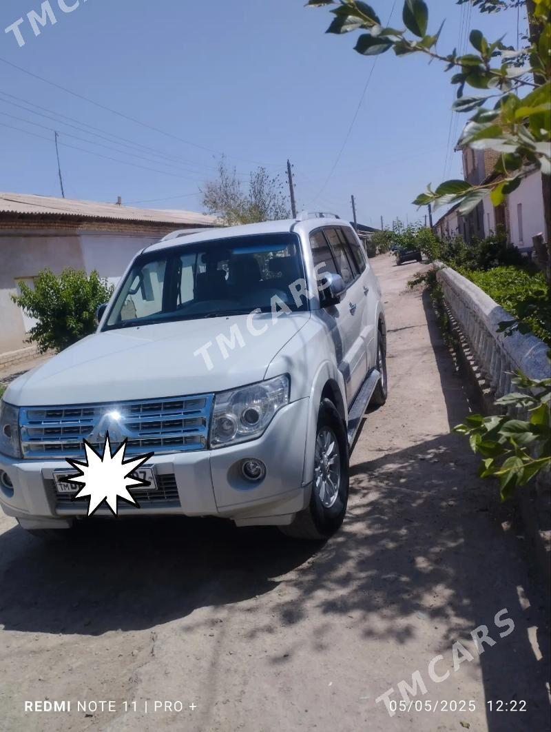 Mitsubishi Pajero 2011 - 200 000 TMT - Köneürgenç - img 5