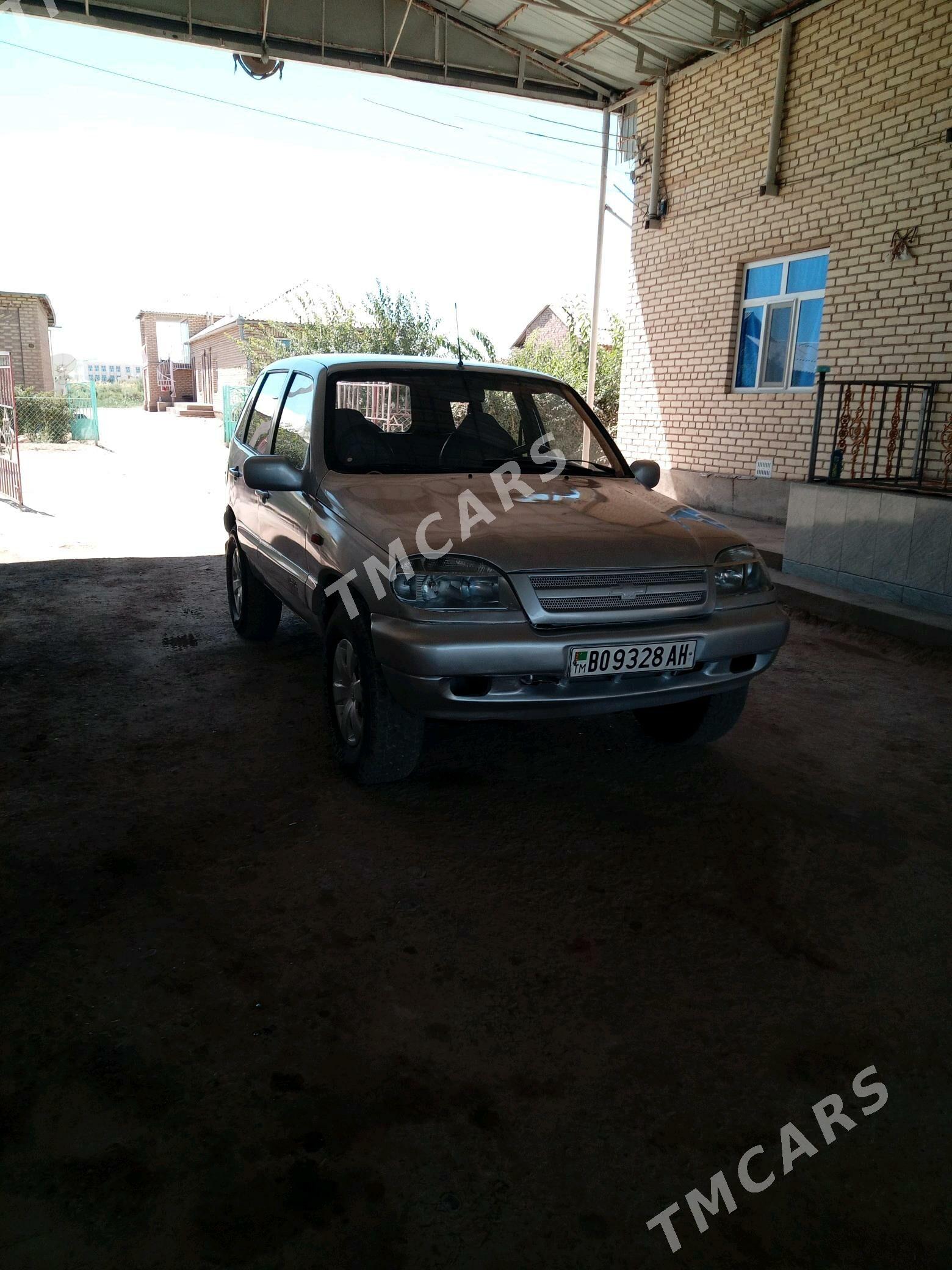 Lada Niva 2005 - 80 000 TMT - Tejen - img 3