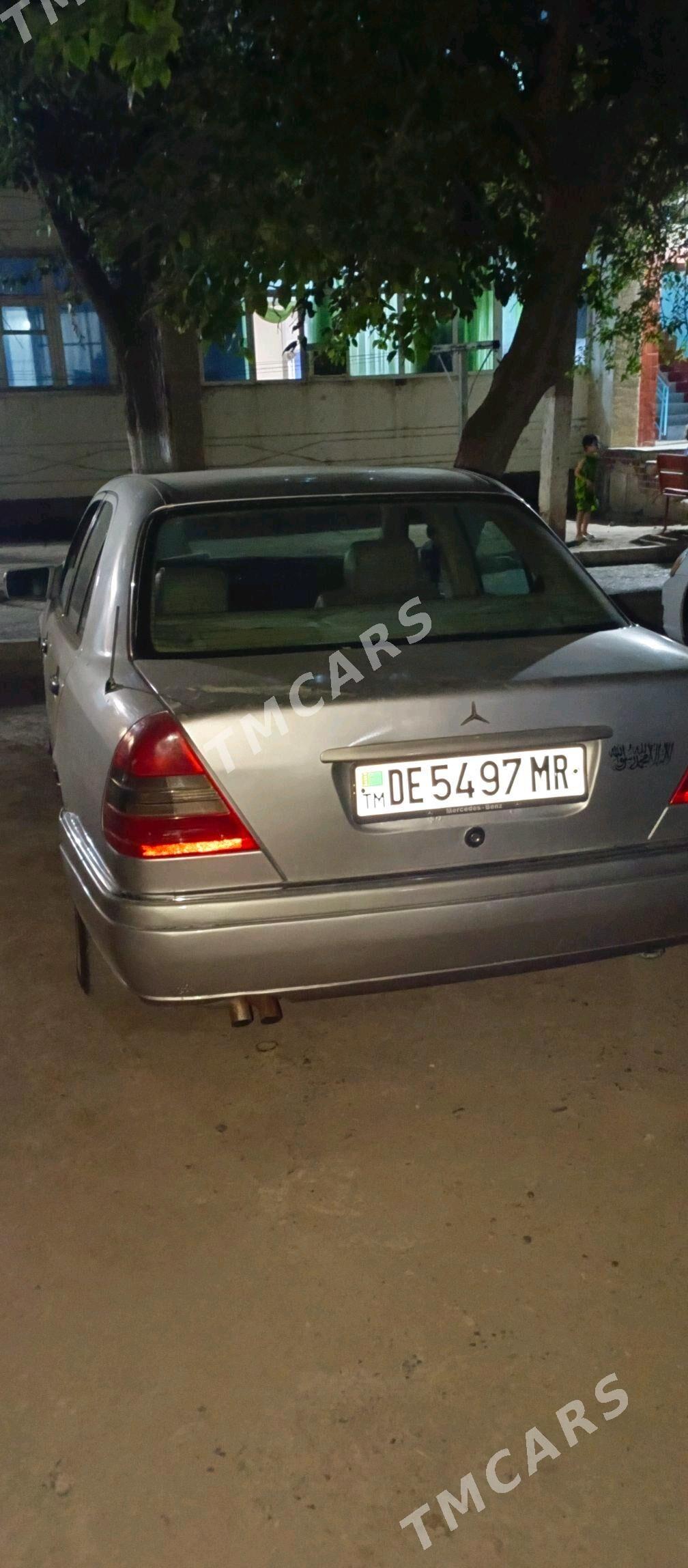 Mercedes-Benz C300 1994 - 325 000 TMT - Байрамали - img 4