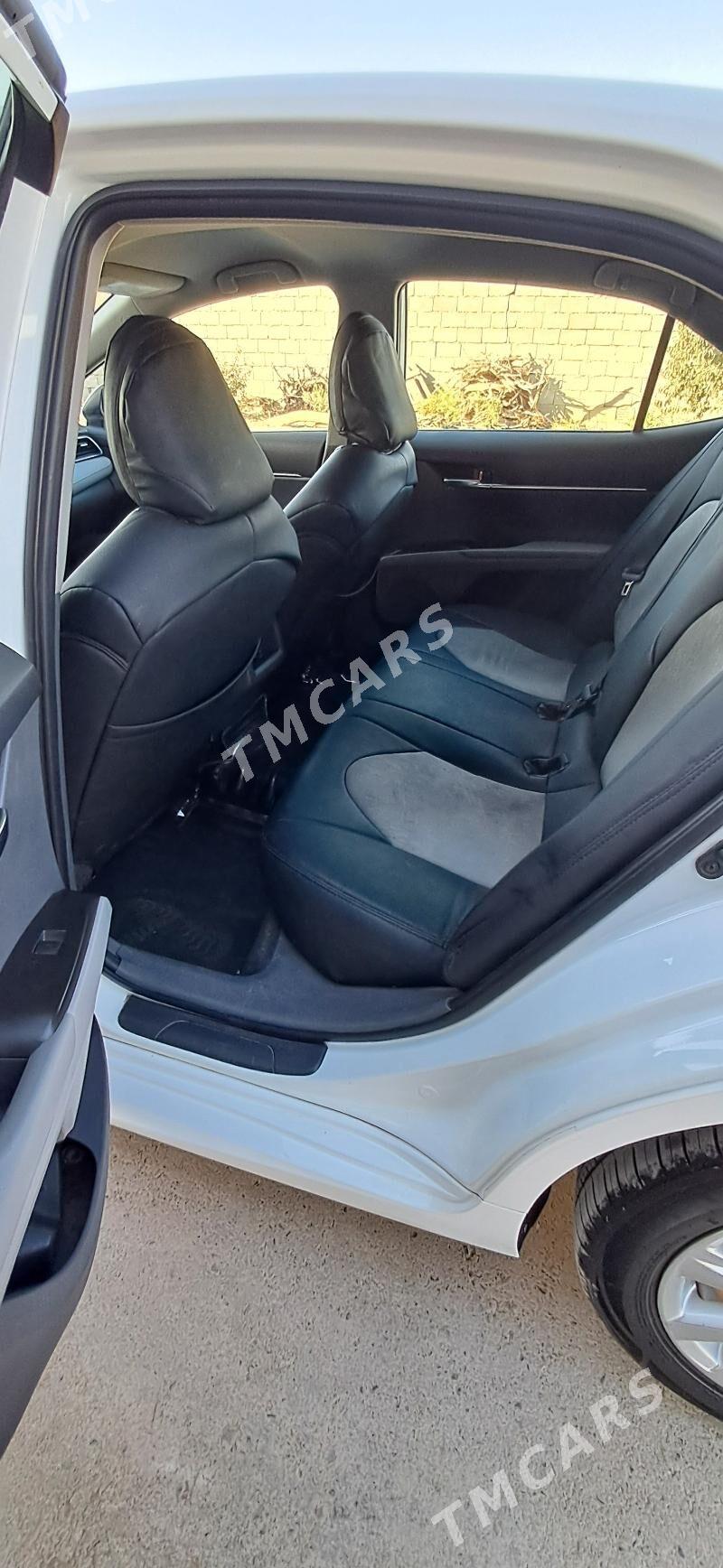 Toyota Camry 2021 - 390 000 TMT - Ашхабад - img 4