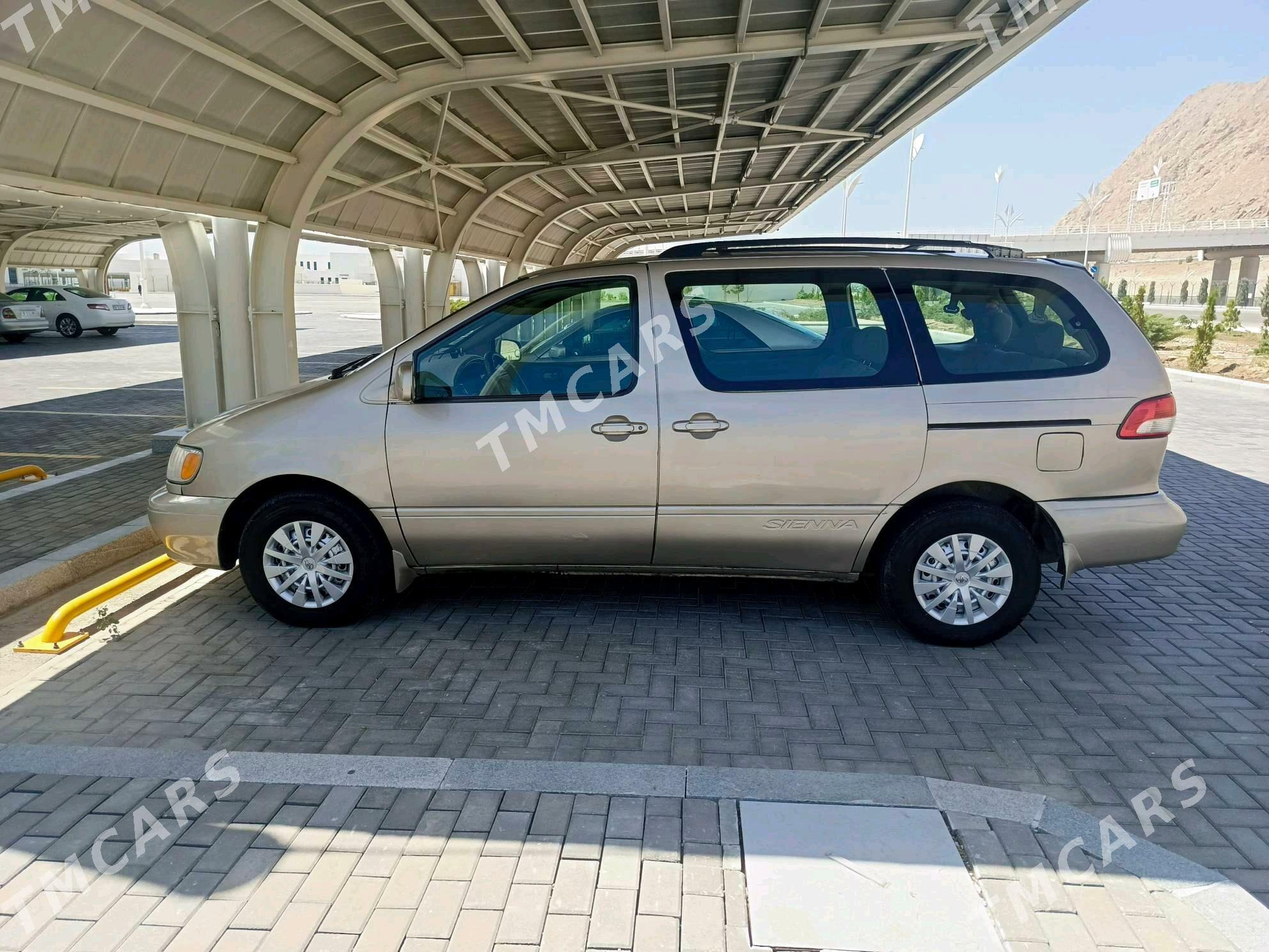 Toyota Sienna 2002 - 140 000 TMT - Туркменбаши - img 5