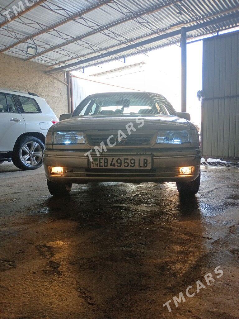 Opel Vectra 1992 - 40 000 TMT - Чарджоу - img 6