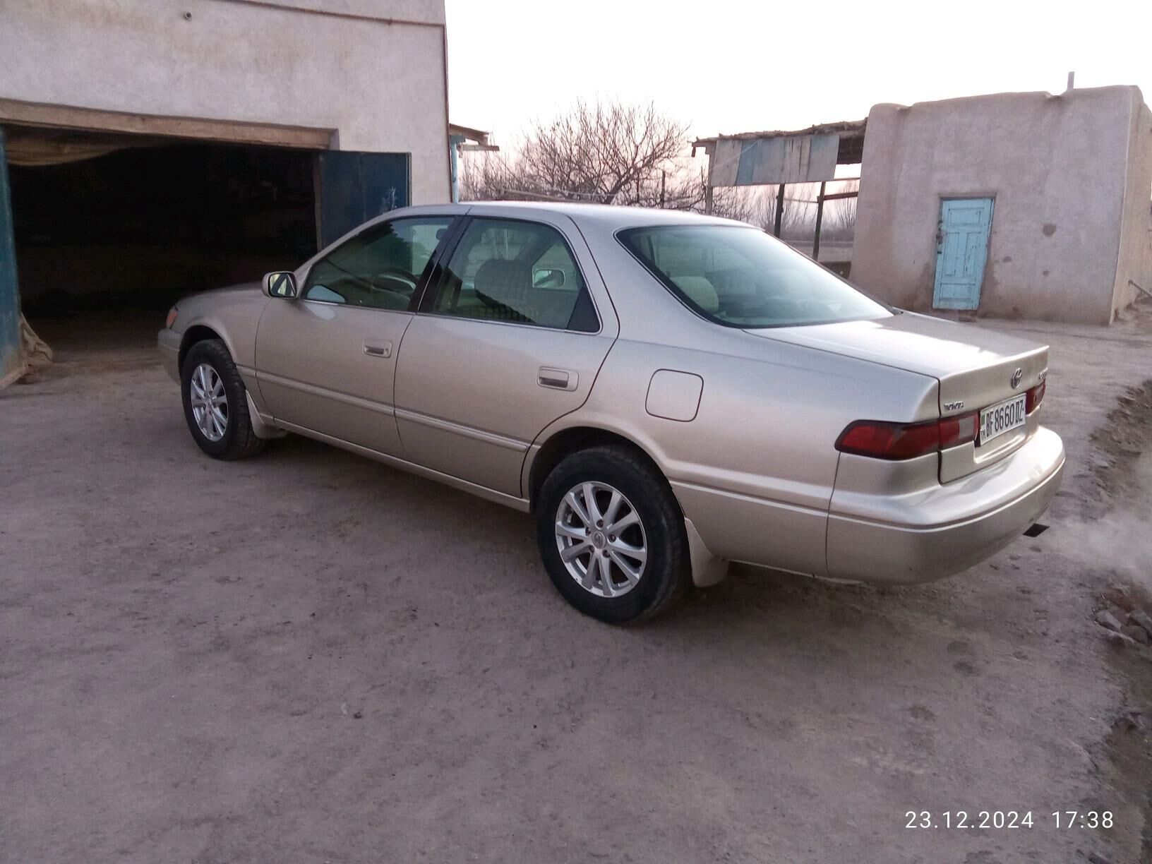 Toyota Camry 1999 - 125 000 TMT - Губадаг - img 4