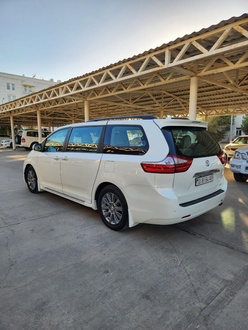 Toyota Sienna 2011 - 325 000 TMT - Ашхабад - img 10