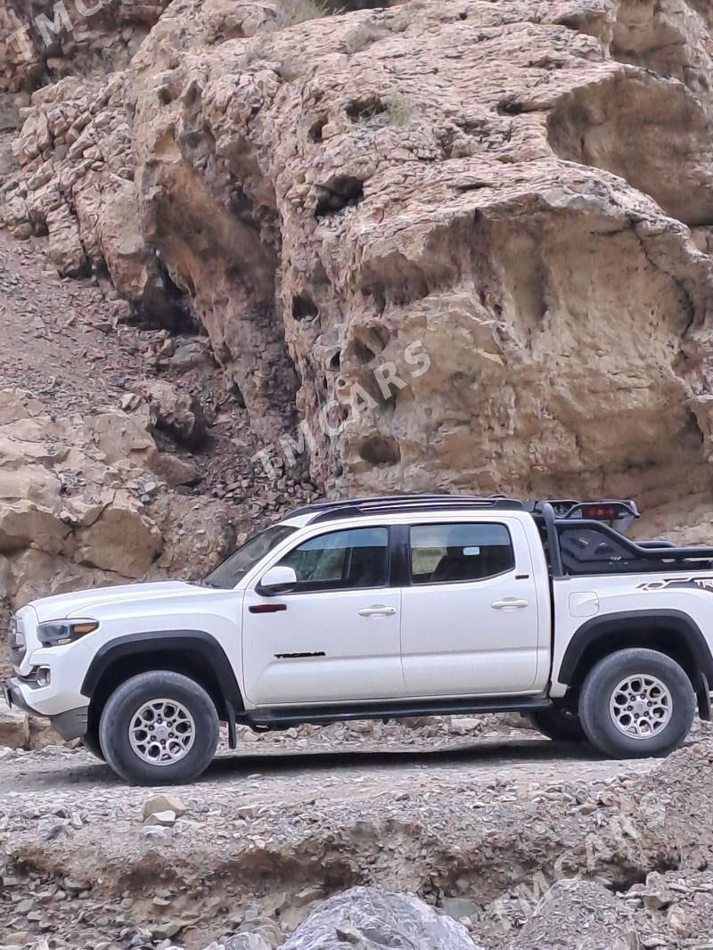 Toyota Tacoma 2022 - 480 000 TMT - етр. Туркменбаши - img 3