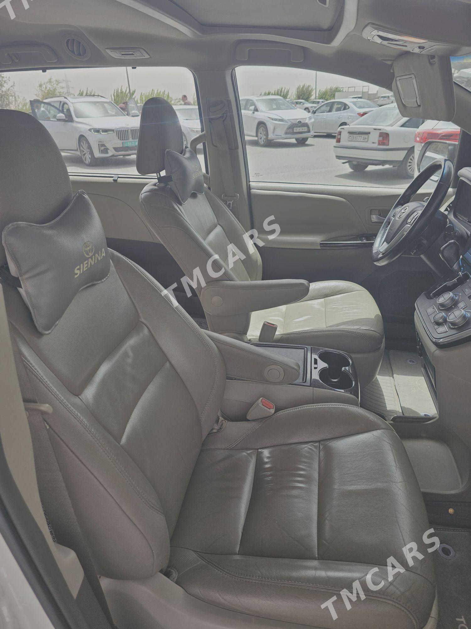 Toyota Sienna 2016 - 448 000 TMT - Aşgabat - img 3