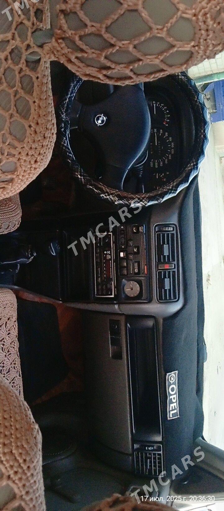 Opel Vectra 1990 - 36 000 TMT - Gurbansoltan Eje - img 2