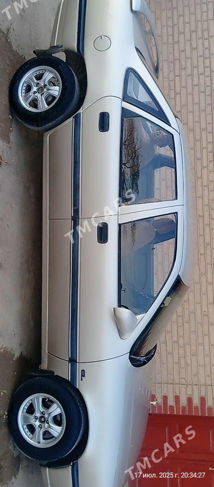 Opel Vectra 1990 - 36 000 TMT - Gurbansoltan Eje - img 5