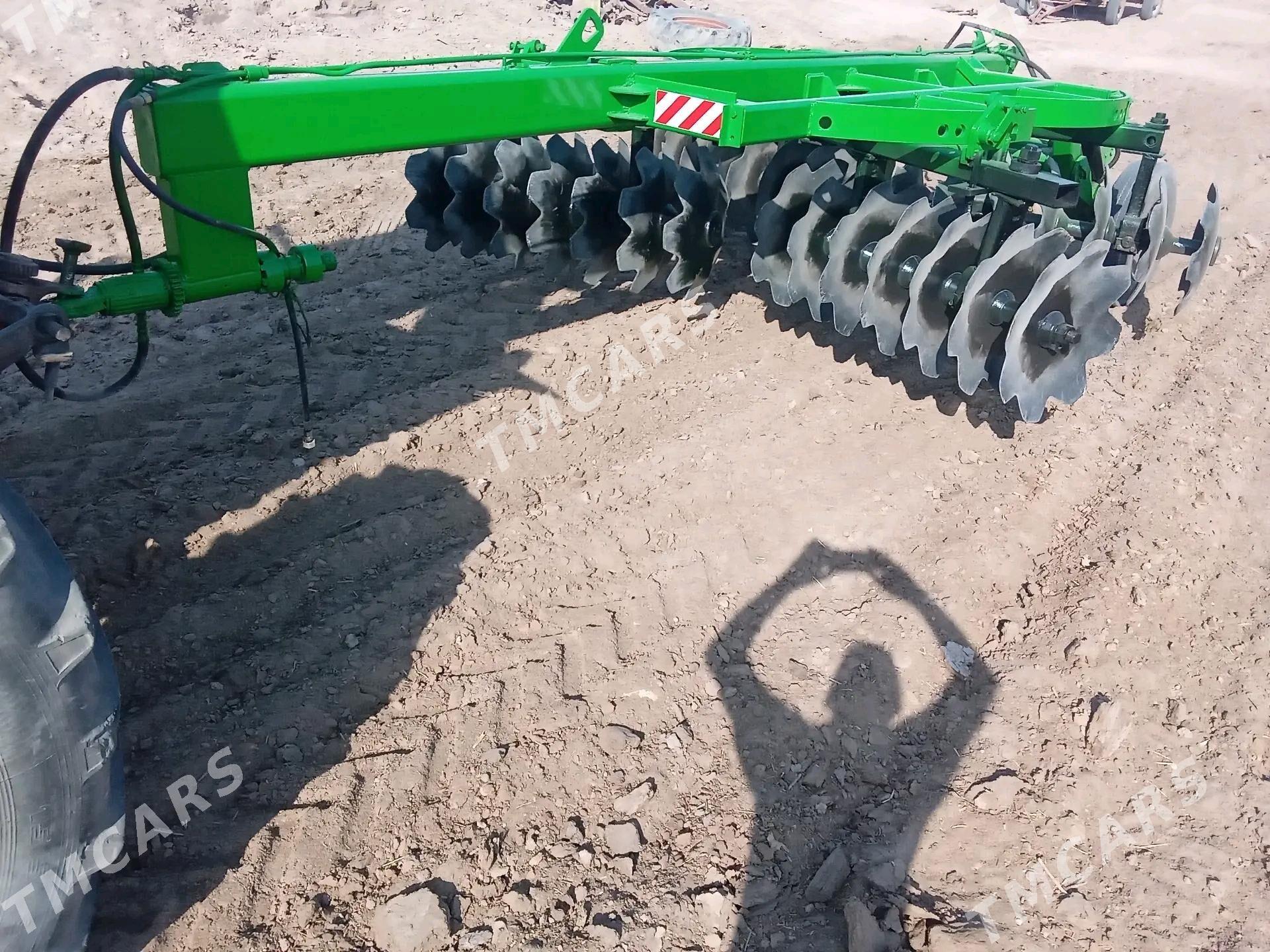 MTZ 80 2003 - 55 000 TMT - Tejen - img 2