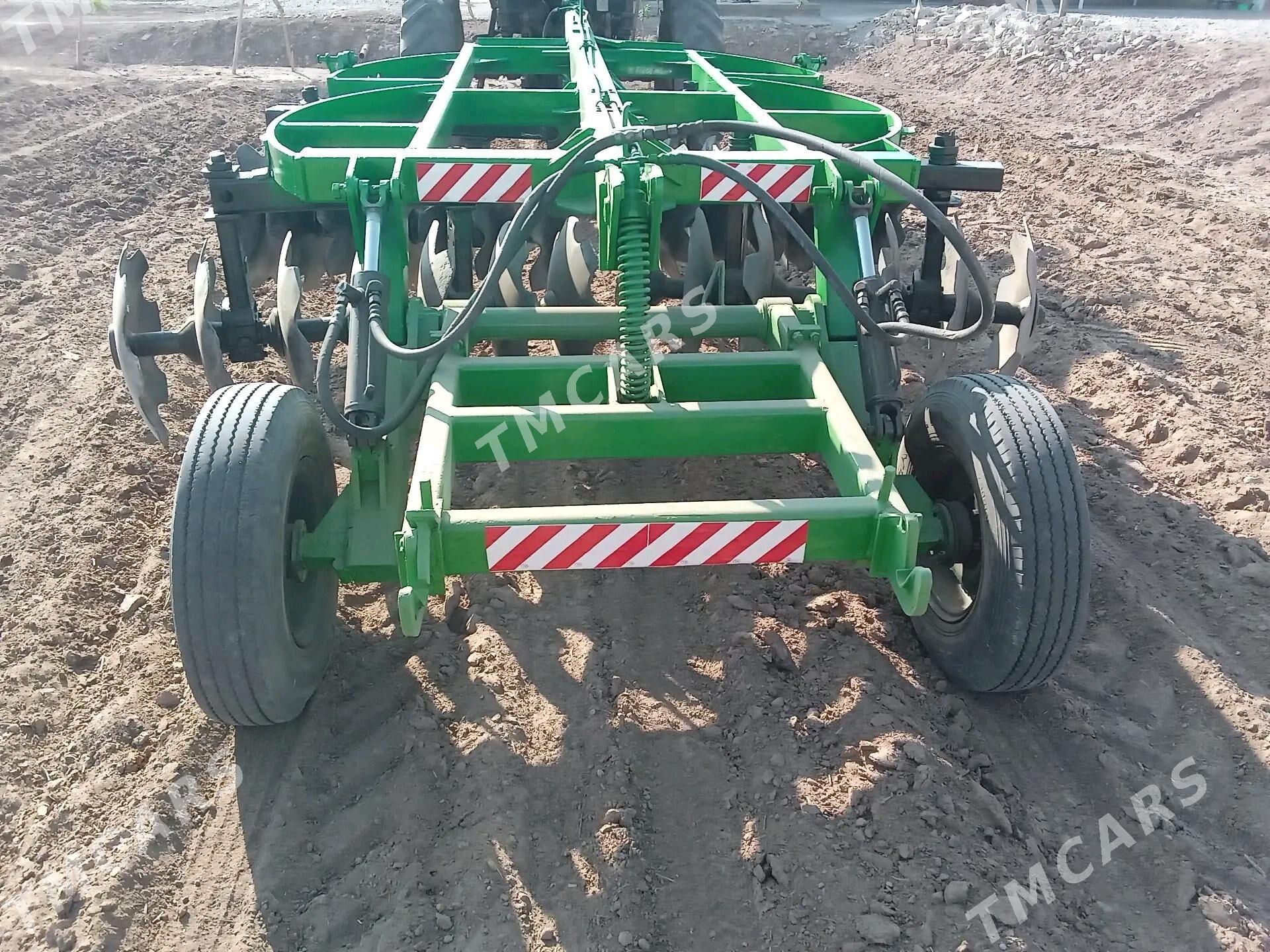 MTZ 80 2003 - 55 000 TMT - Tejen - img 3