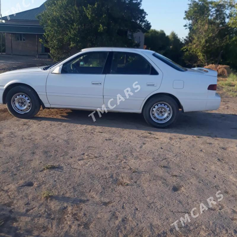 Toyota Camry 2000 - 125 000 TMT - Köneürgenç - img 2