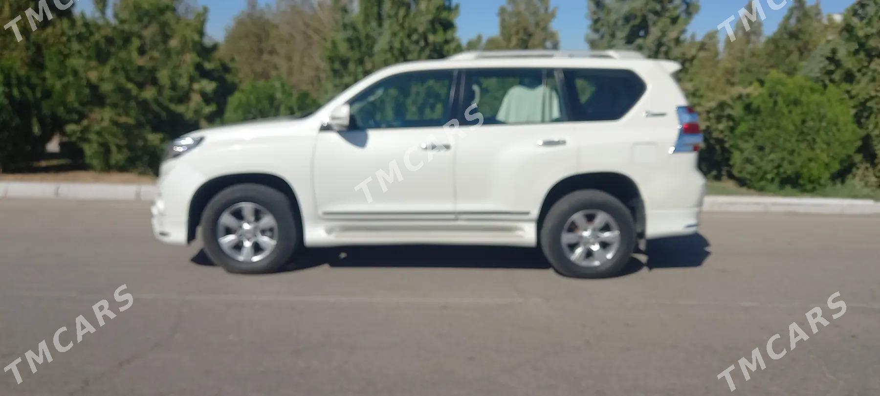 Toyota Land Cruiser Prado 2012 - 560 000 TMT - Гурбансолтан Едже - img 4